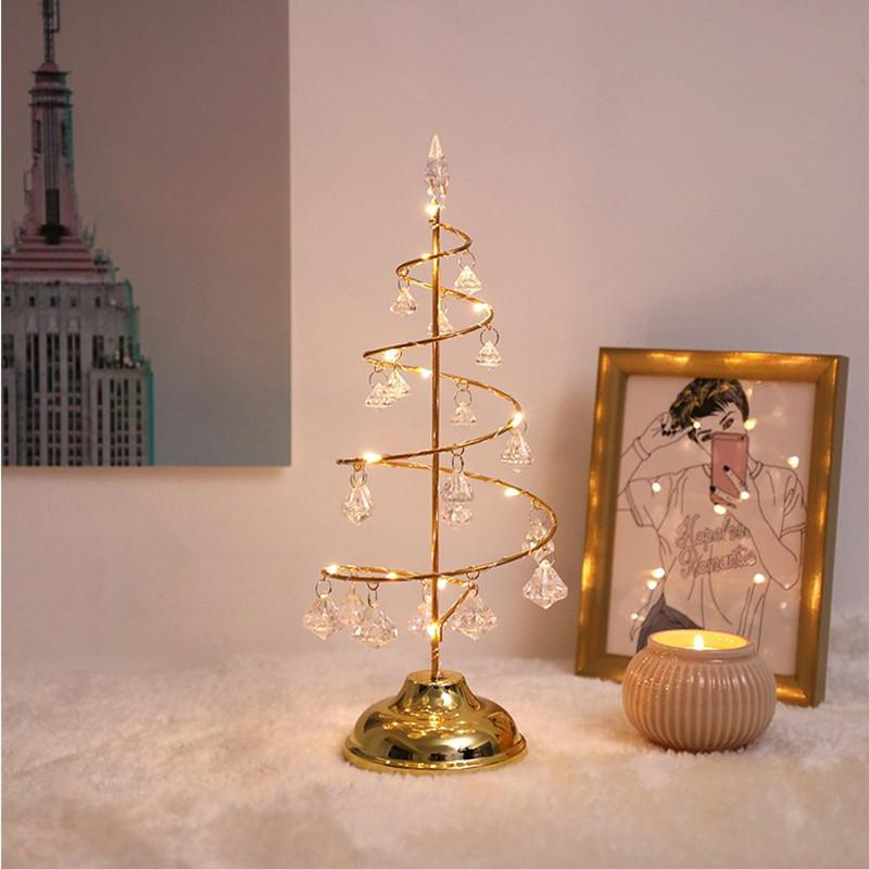 Lámpara de cristal en forma de árbol de Navidad