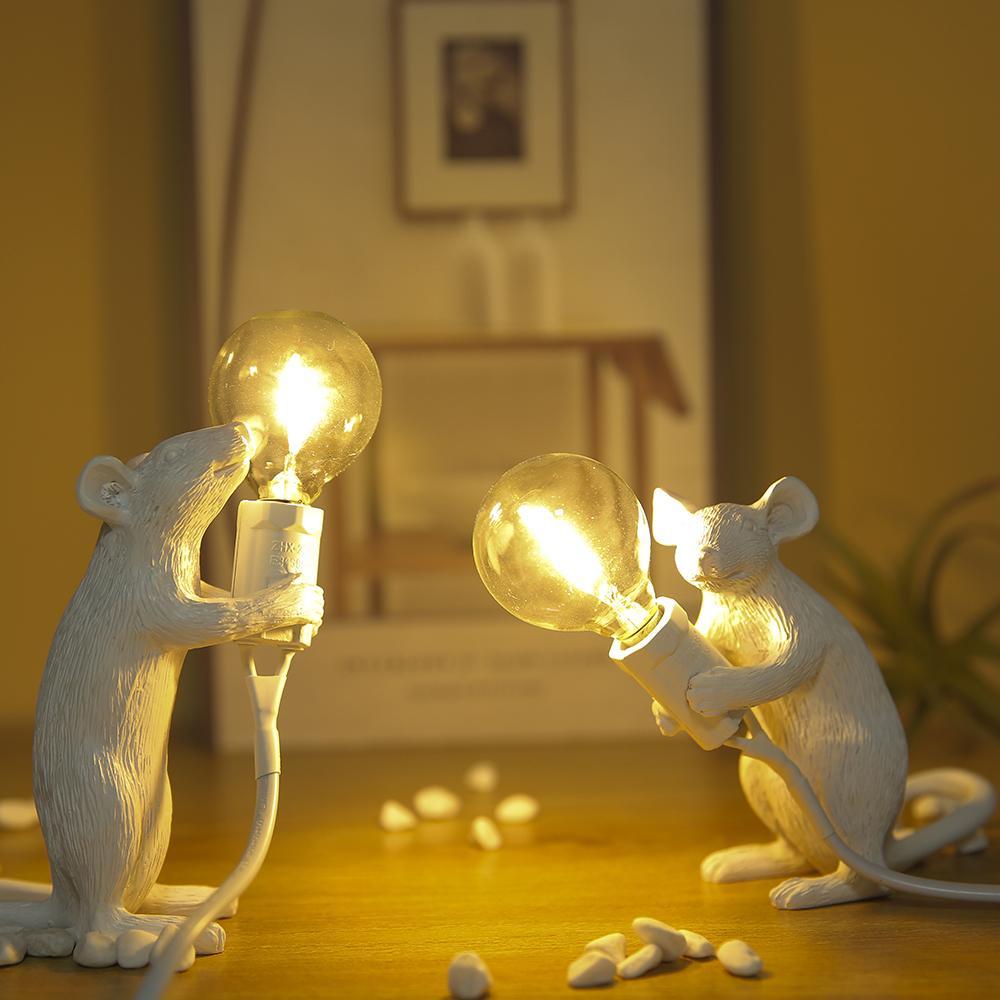 Fantastica lampada da tavolo a LED con mouse