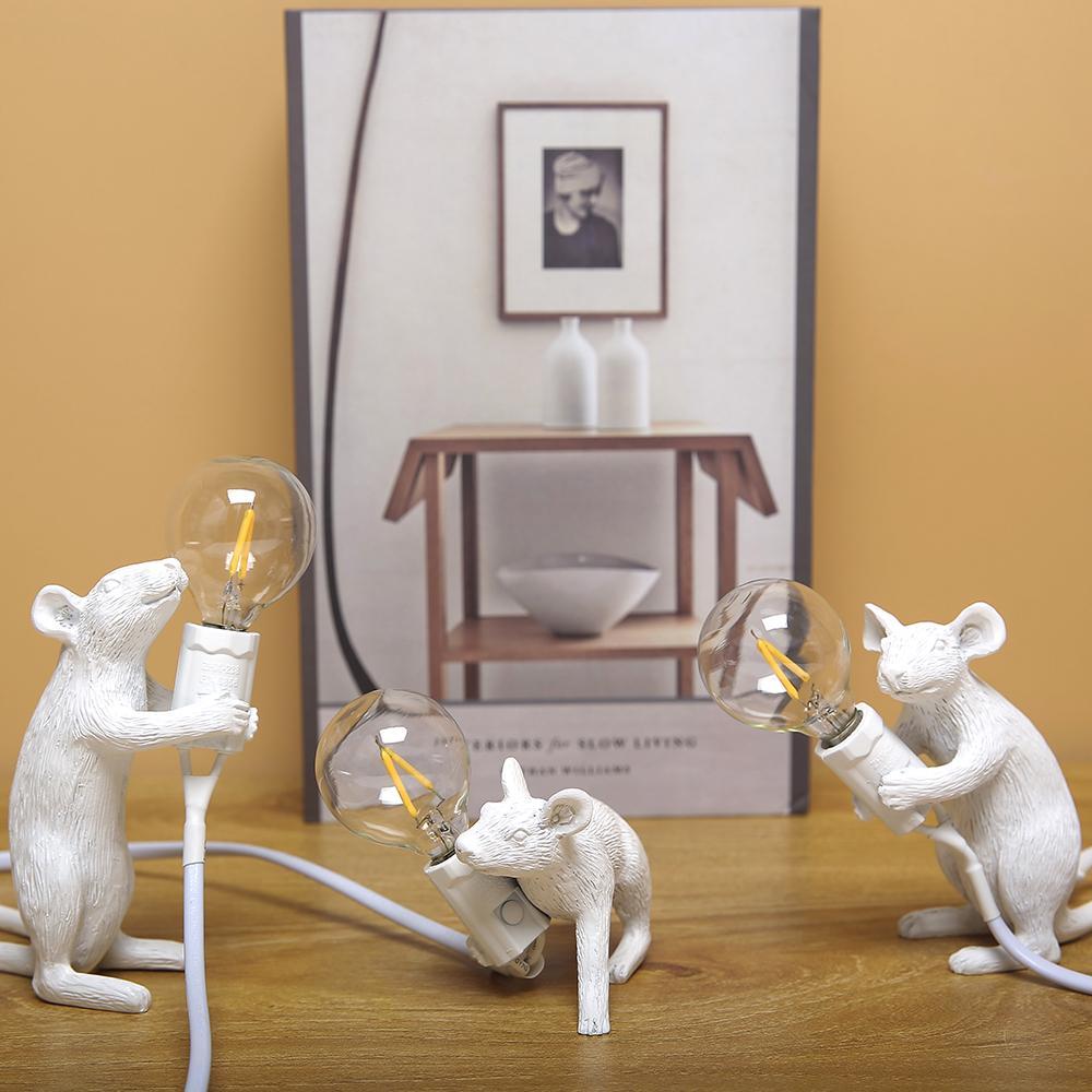 Fantastica lampada da tavolo a LED con mouse