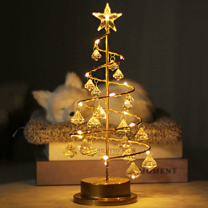 Lámpara de cristal en forma de árbol de Navidad