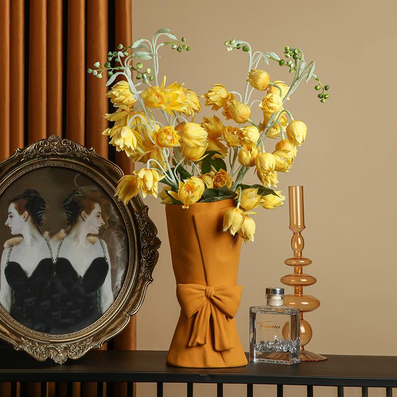 Luxury Bowknot Vase
