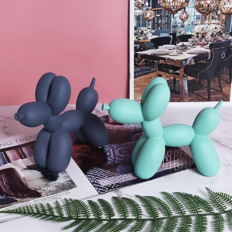 Escultura de perro globo