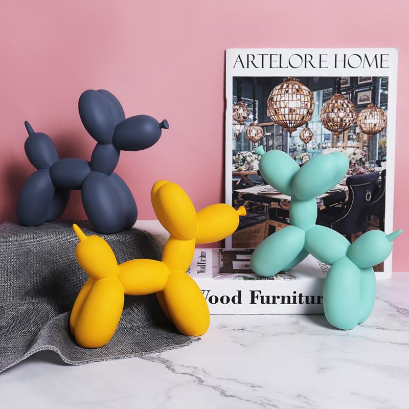 Escultura de perro globo