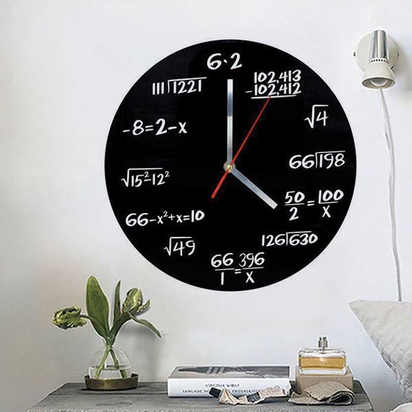 Reloj de pared de ecuaciones matemáticas