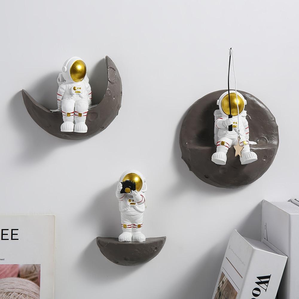 astronauta en la luna