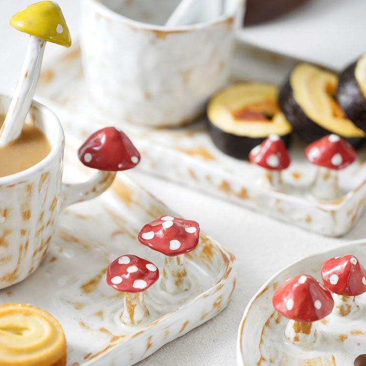 Creative Hand Pinch Mushroom Cup & Plate