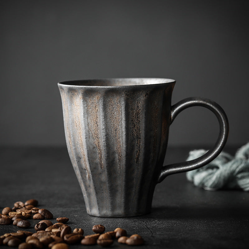 Serie de tazas de café esmaltadas oxidadas