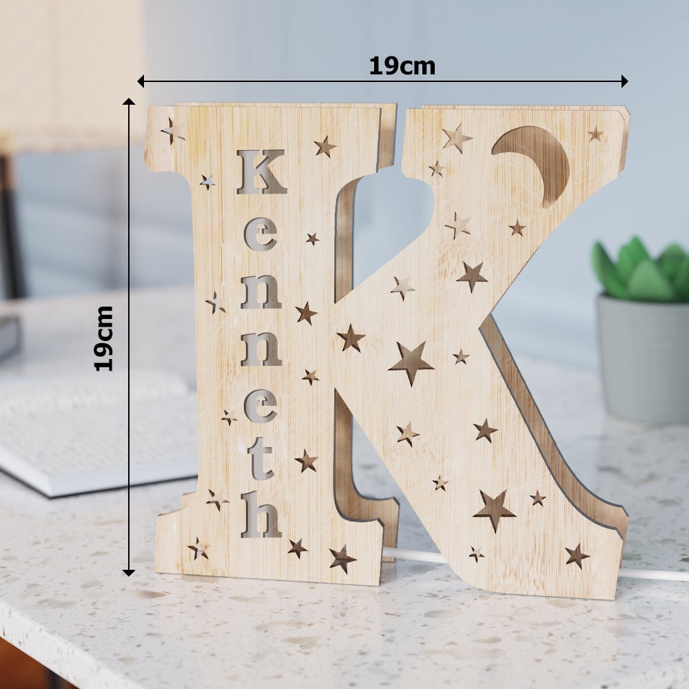 Luz nocturna personalizada con letras de madera
