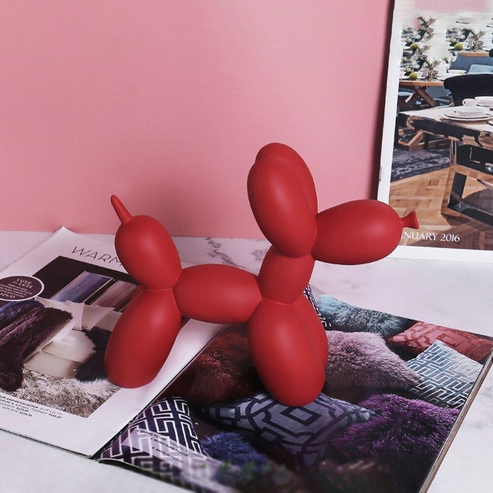 Escultura de perro globo