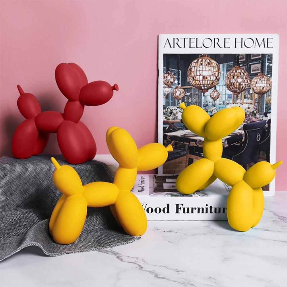 Escultura de perro globo