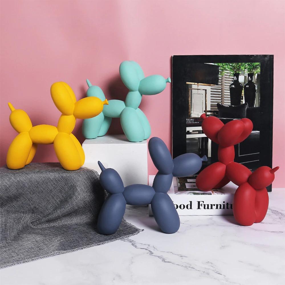 Escultura de perro globo