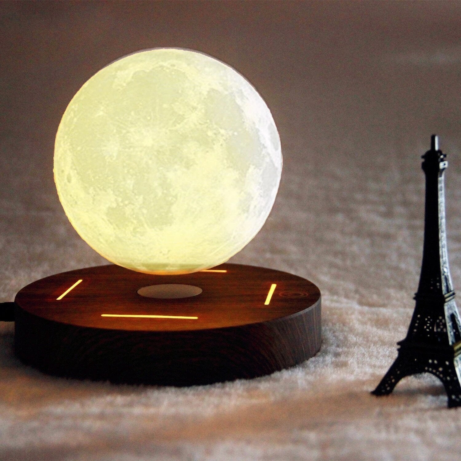 Lampe lunaire en lévitation