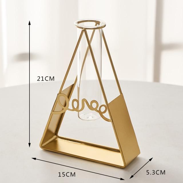 Nordische goldene Glasvase