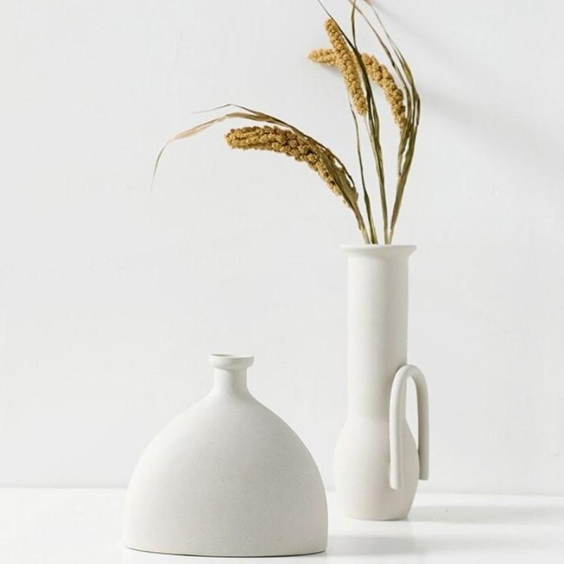 Vase en céramique minimaliste