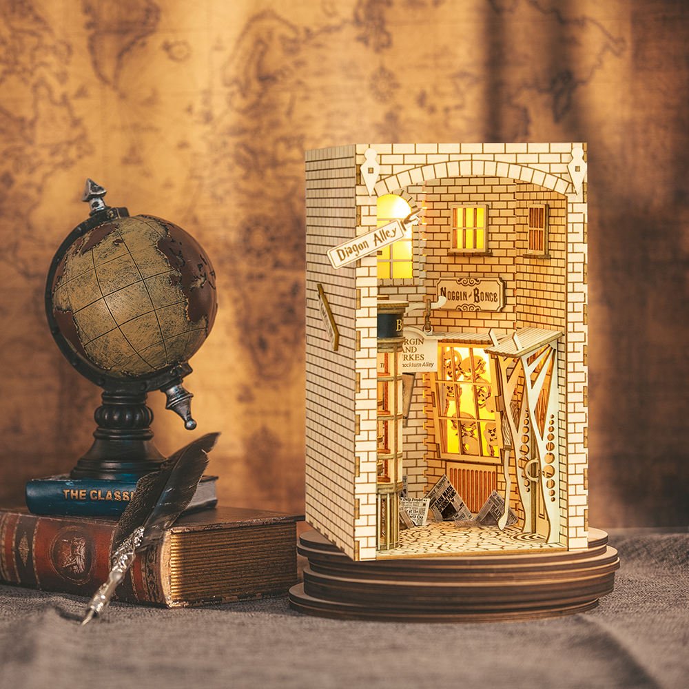 Diagon Alley DIY Book Nook