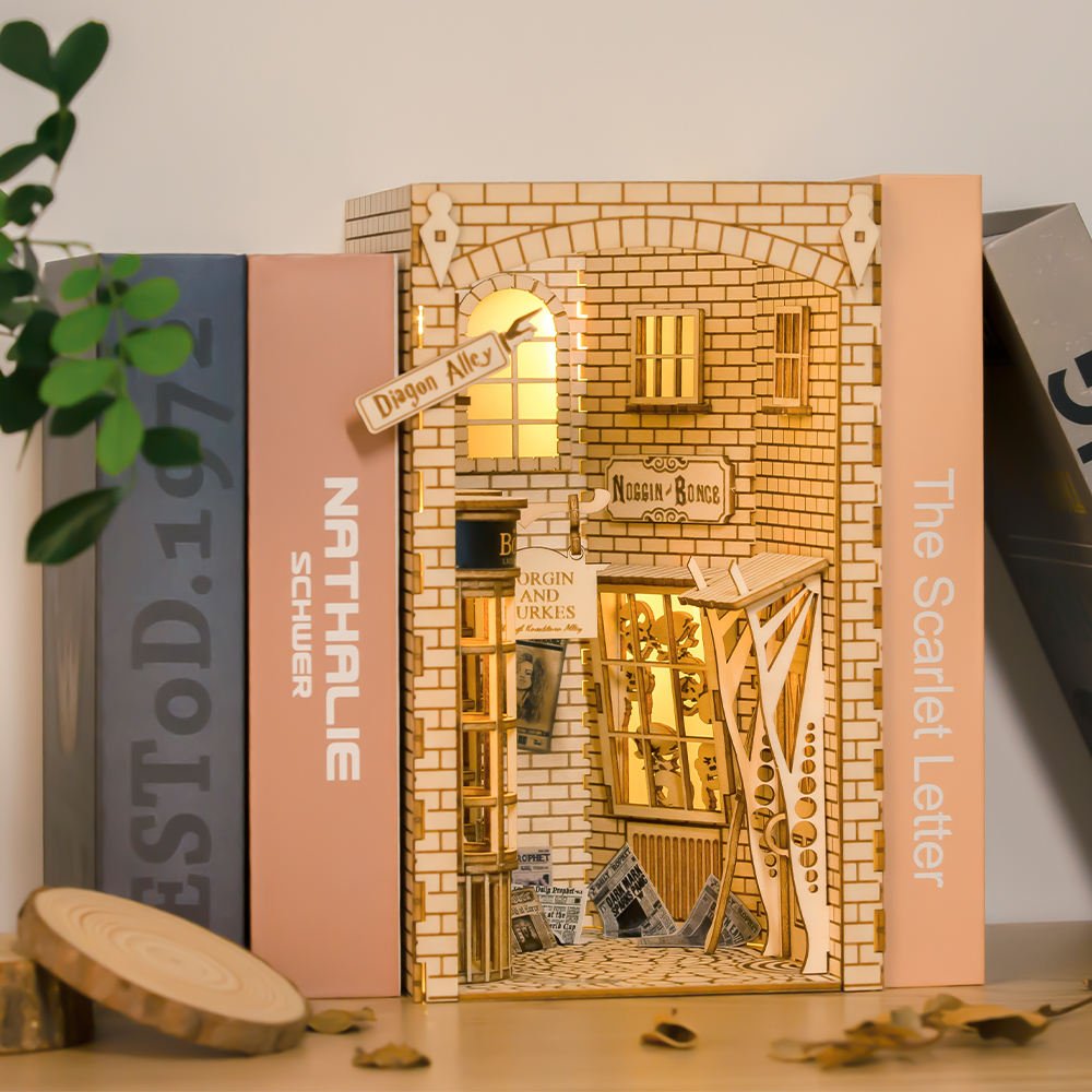 Diagon Alley DIY Book Nook