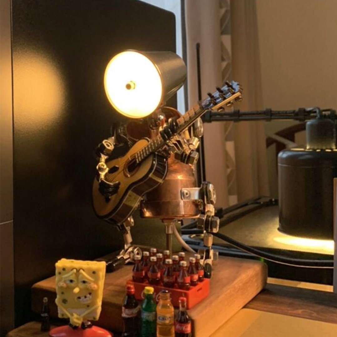 Robot Band Lamp