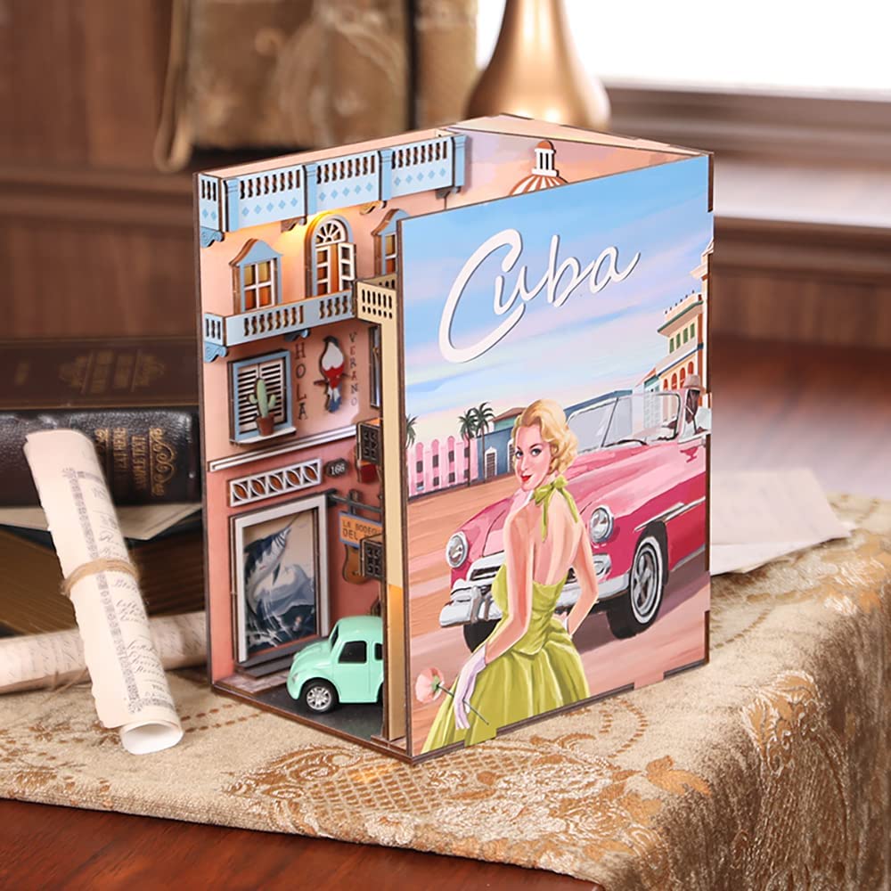 Havana Stroll Book Nook 3D Wooden Puzzle