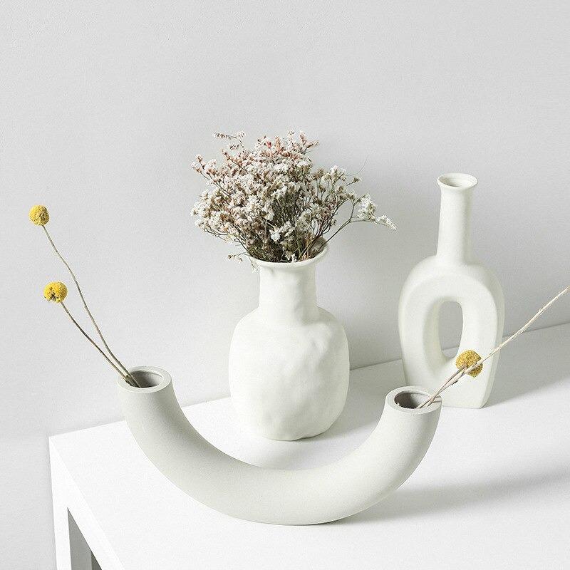Jarrón de cerámica minimalista