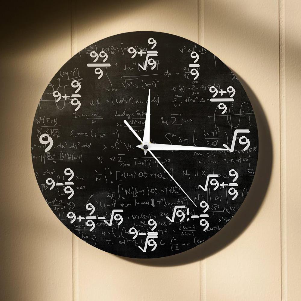 El reloj de pared de matemáticas 9s