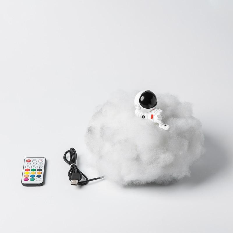 Lámpara de astronauta de nube colorida