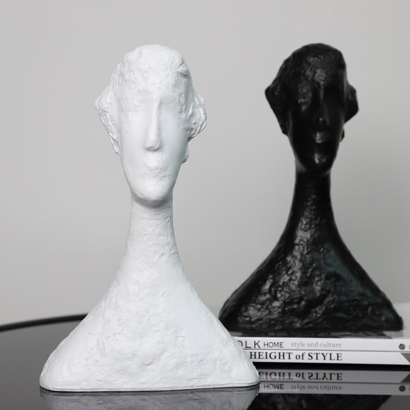 Figura de mujer abstracta