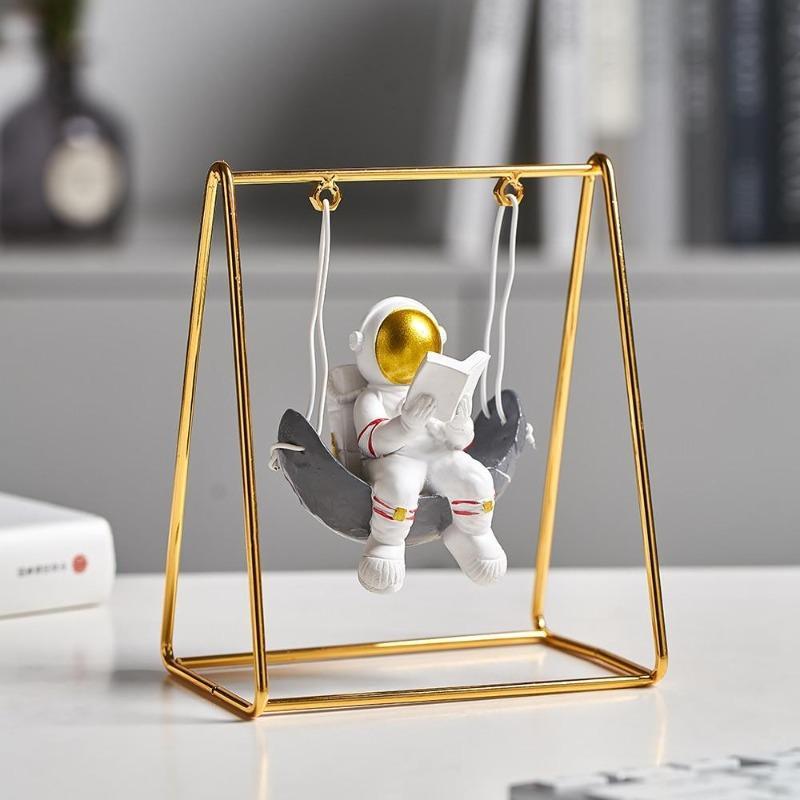 Escultura de astronauta