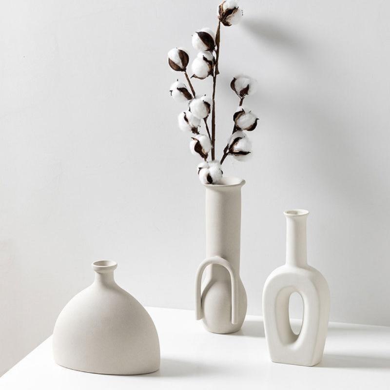 Vase en céramique minimaliste