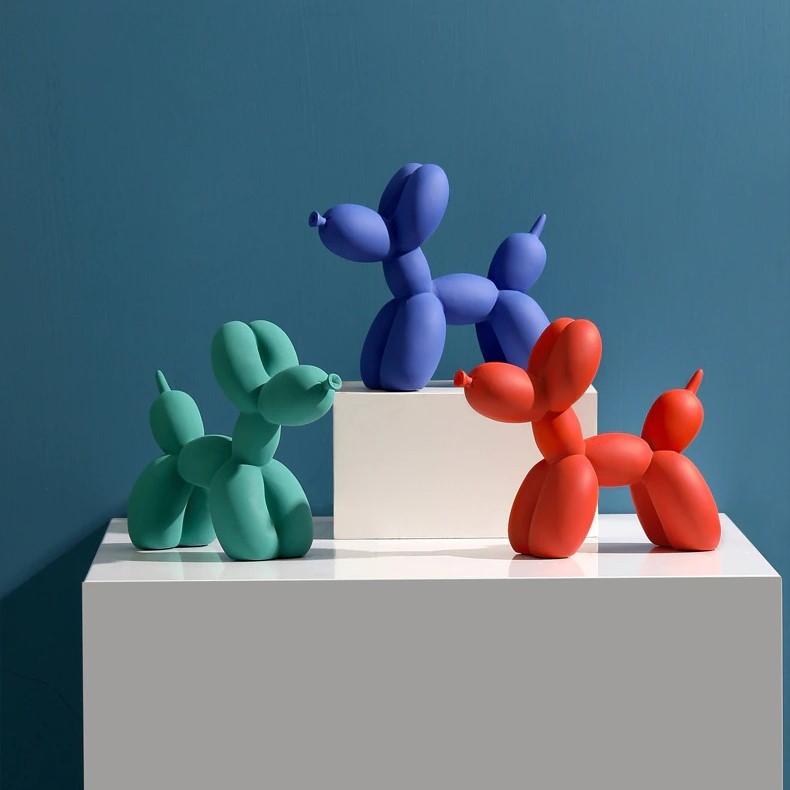 Escultura de perro globo