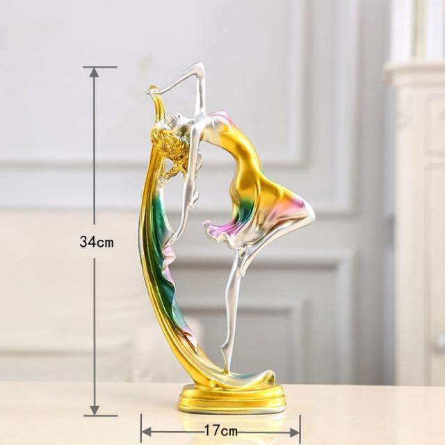 Figurines de danseurs modernes