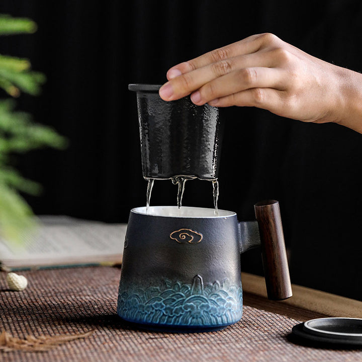 wooden handle coffee and tea mugs,  tea diffuser